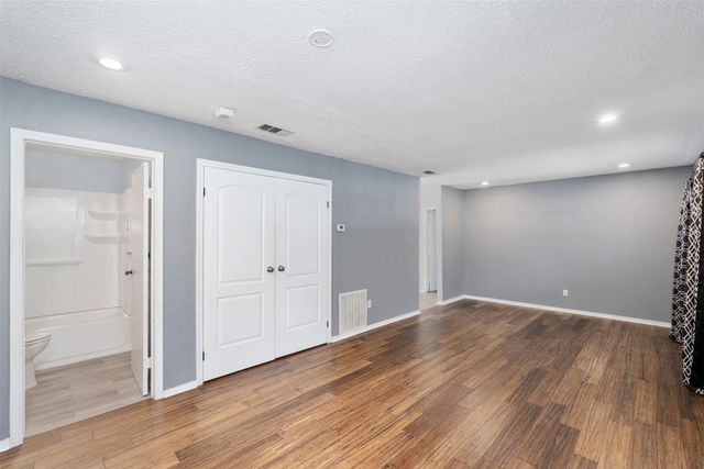 217 Pierce Drive, Mabank, TX 75156