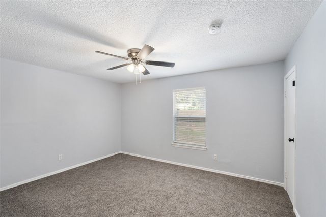 217 Pierce Drive, Mabank, TX 75156