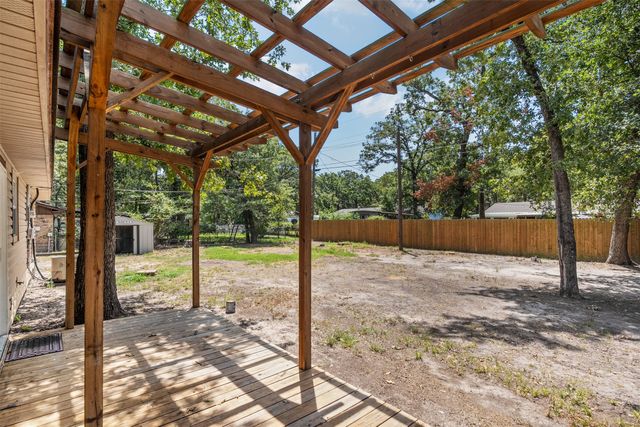217 Pierce Drive, Mabank, TX 75156