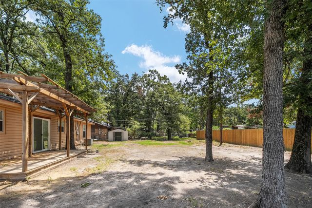 217 Pierce Drive, Mabank, TX 75156