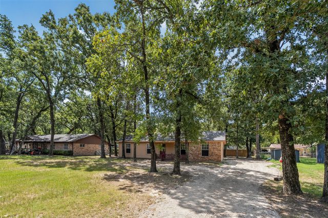 217 Pierce Drive, Mabank, TX 75156