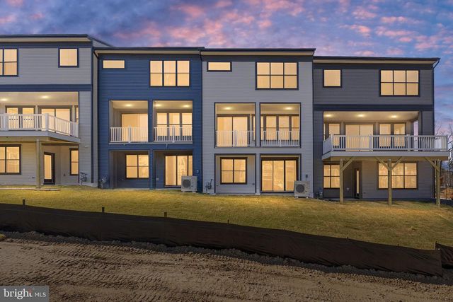 8456 BEGONIA LN, Lorton, VA 22079