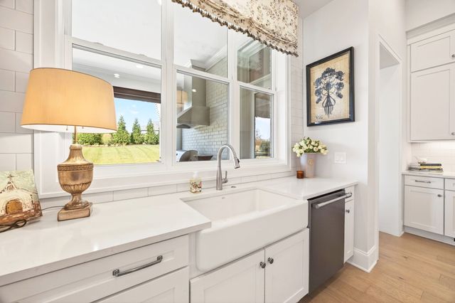 6011 Porters Union Way, Arrington, TN 37014