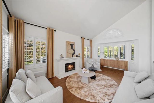 22101 Stillwater, Mission Viejo, CA 92692