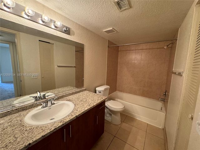 417 Vista Isles Drive 2324, Sunrise, FL 33325
