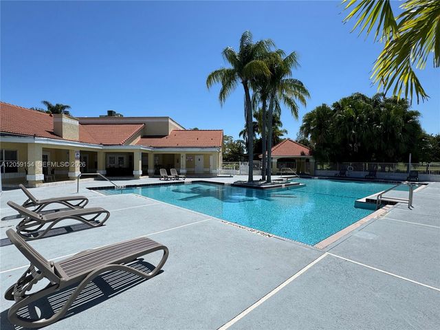 417 Vista Isles Drive 2324, Sunrise, FL 33325