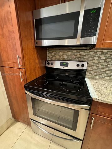 417 Vista Isles Drive 2324, Sunrise, FL 33325