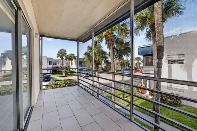 515 Normandy Lane, Delray Beach, FL 33484