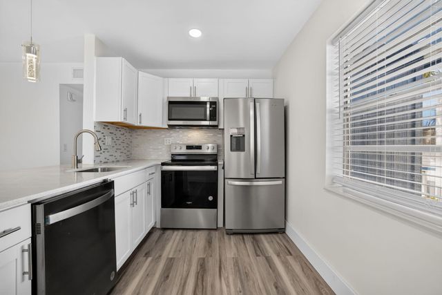 515 Normandy Lane, Delray Beach, FL 33484