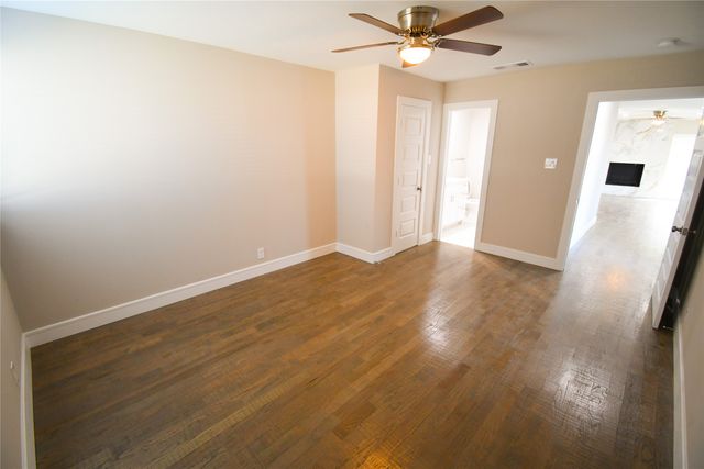1422 Addington Street, Irving, TX 75062
