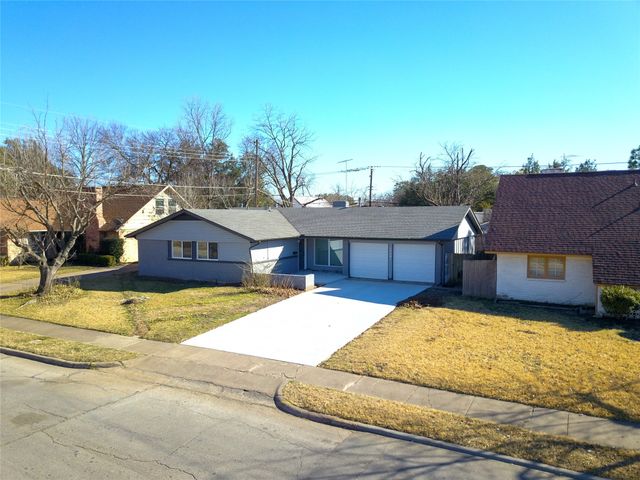 1422 Addington Street, Irving, TX 75062