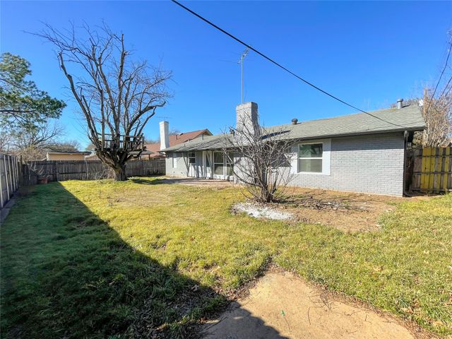1422 Addington Street, Irving, TX 75062