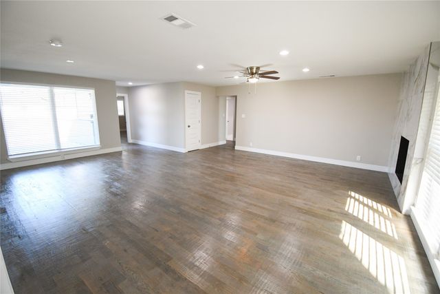 1422 Addington Street, Irving, TX 75062