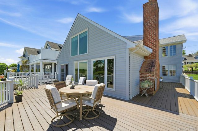 19 Hillside Avenue, Northport, NY 11768