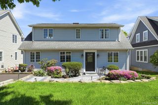 19 Hillside Avenue, Northport, NY 11768