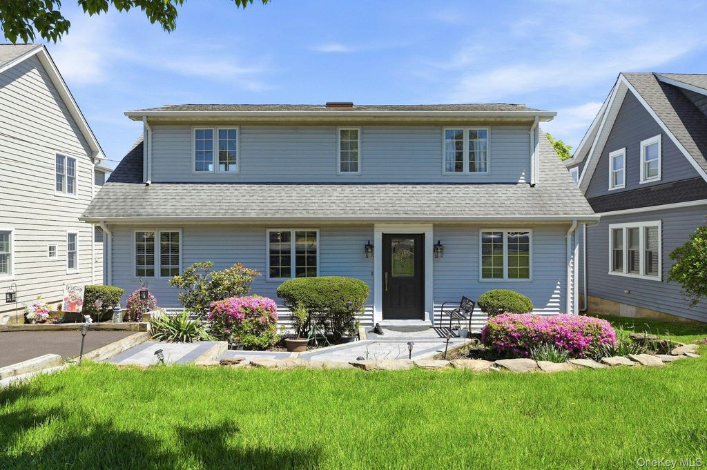 19 Hillside Avenue, Northport, NY 11768