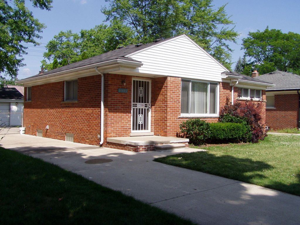 10015 Brady, Redford Charter Twp, MI 48239