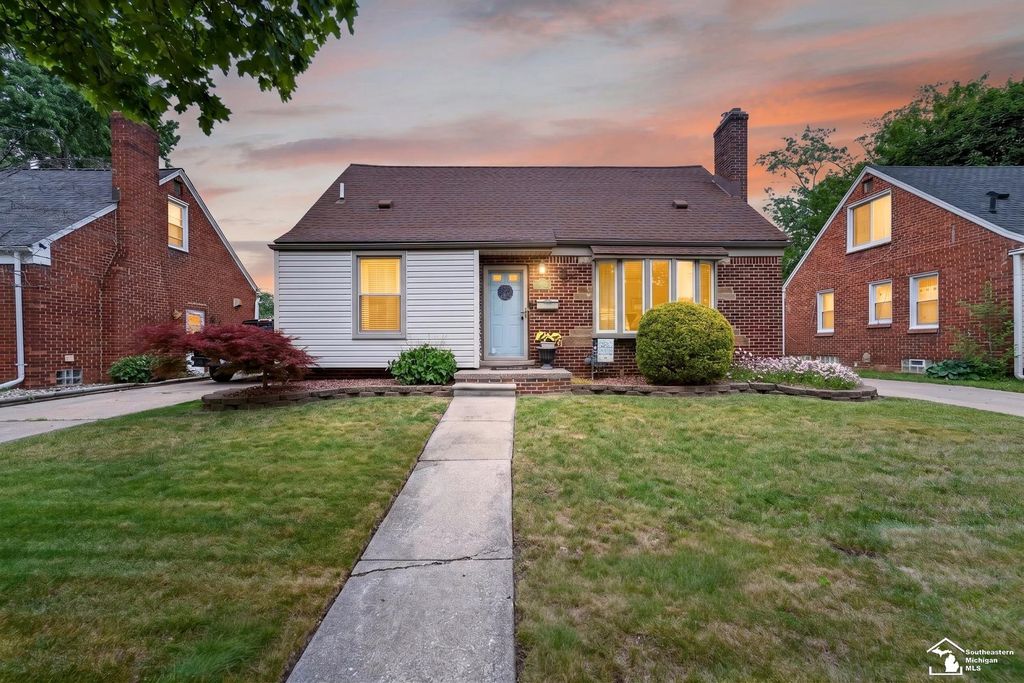 15580 Aster Avenue, Allen Park, MI 48101