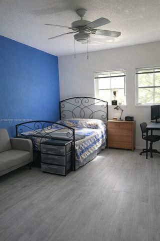 3151 Freeman St, Miami, FL 33133