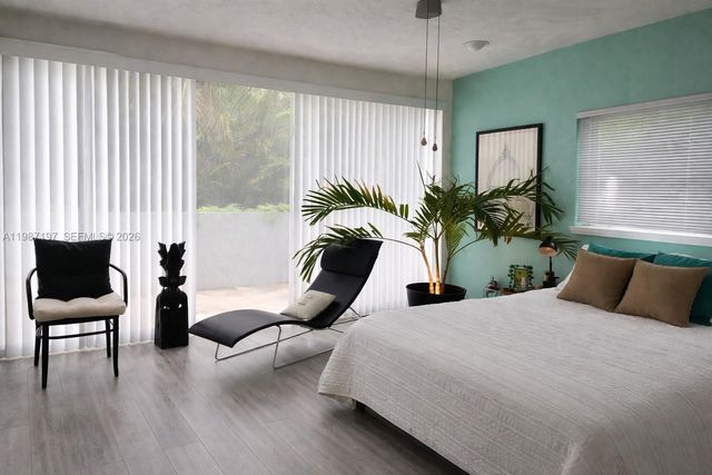 3151 Freeman St, Miami, FL 33133