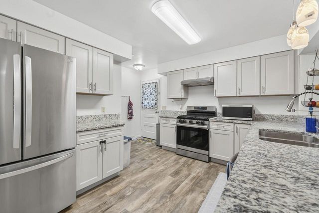 7072 Delview AVENUE, Delavan, WI 53115