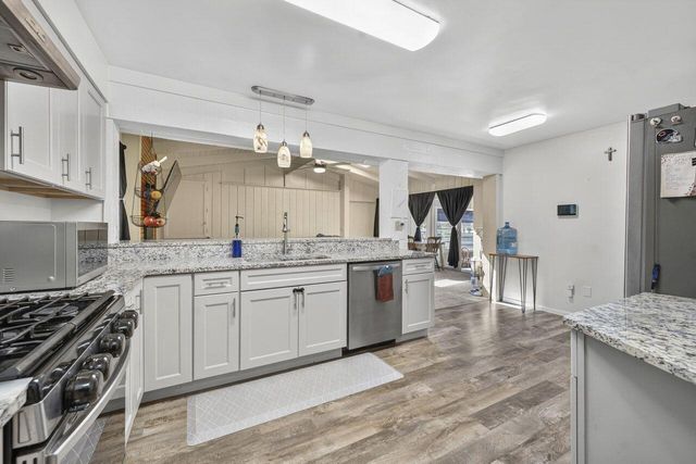 7072 Delview AVENUE, Delavan, WI 53115