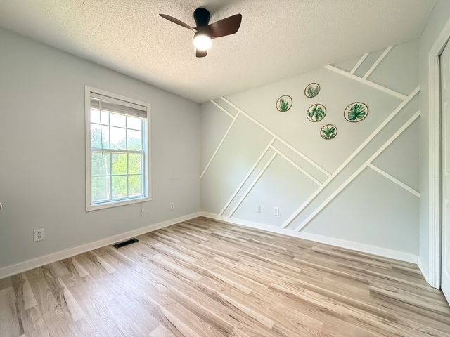 3161 Whitetail Dr, Clarksville, TN 37043