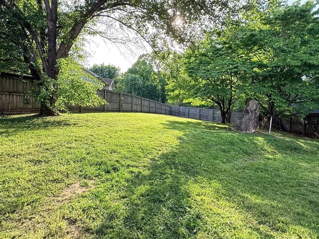 3161 Whitetail Dr, Clarksville, TN 37043