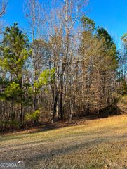 108 Gardens Drive, Forsyth, GA 31029