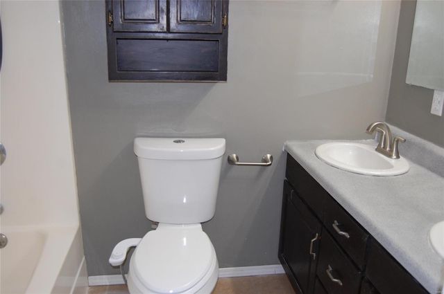5711 Cedar Valley Drive, Poplar Bluff, MO 63901