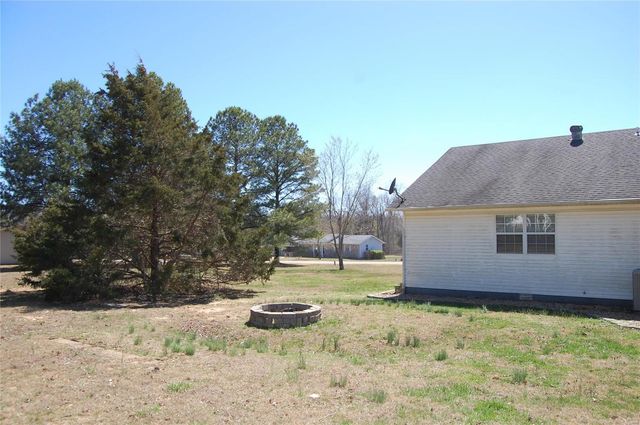 5711 Cedar Valley Drive, Poplar Bluff, MO 63901