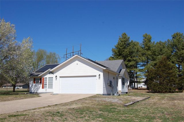 5711 Cedar Valley Drive, Poplar Bluff, MO 63901