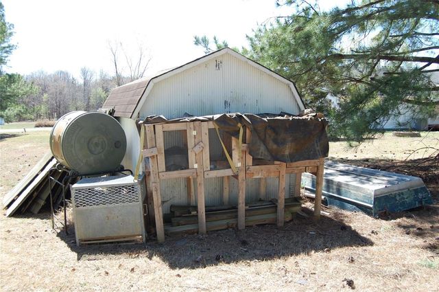 5711 Cedar Valley Drive, Poplar Bluff, MO 63901