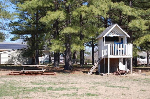 5711 Cedar Valley Drive, Poplar Bluff, MO 63901
