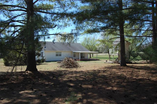 5711 Cedar Valley Drive, Poplar Bluff, MO 63901