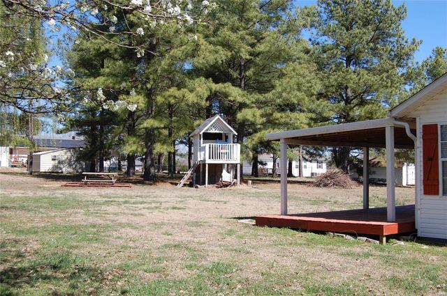 5711 Cedar Valley Drive, Poplar Bluff, MO 63901
