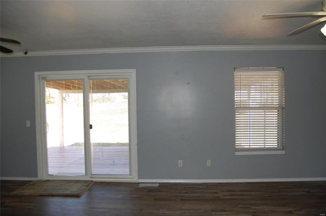 5711 Cedar Valley Drive, Poplar Bluff, MO 63901