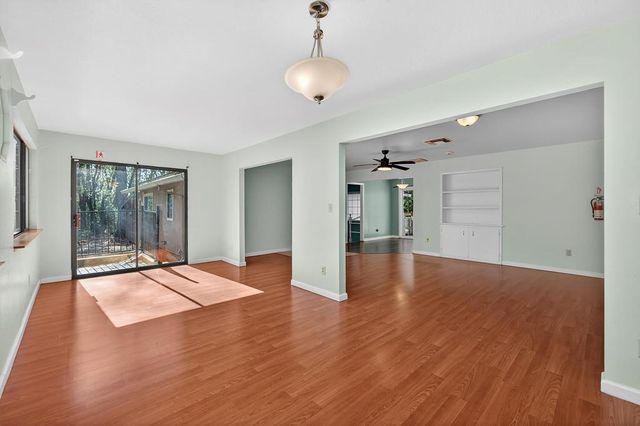 5897 Silverleaf Dr, Foresthill, CA 95631