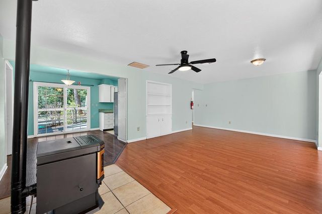 5897 Silverleaf Dr, Foresthill, CA 95631