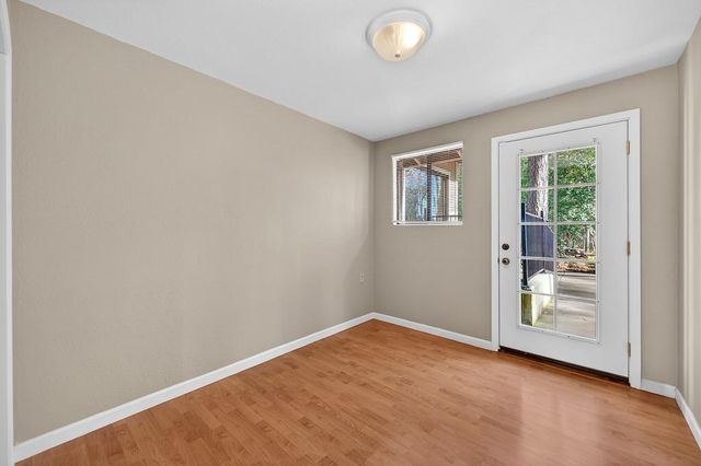 5897 Silverleaf Dr, Foresthill, CA 95631