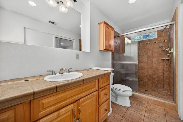 5897 Silverleaf Dr, Foresthill, CA 95631