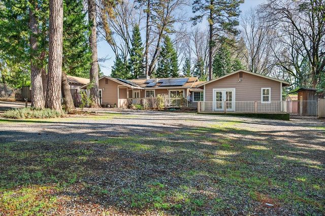 5897 Silverleaf Dr, Foresthill, CA 95631