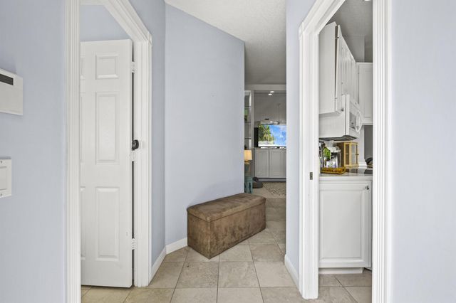 12120 SW Elsinore Drive, Port St Lucie, FL 34987