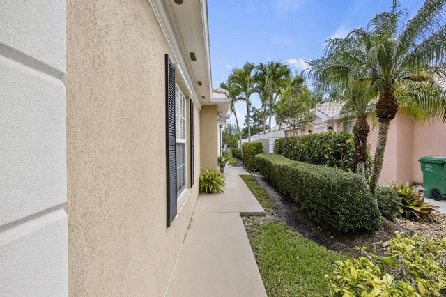 12120 SW Elsinore Drive, Port St Lucie, FL 34987