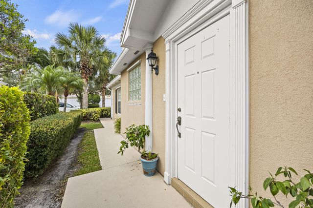 12120 SW Elsinore Drive, Port St Lucie, FL 34987