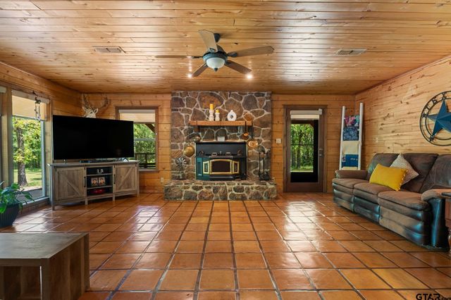 1081 CR 3875, Mineola, TX 75773