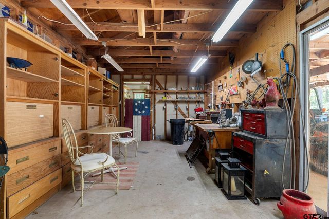 1081 CR 3875, Mineola, TX 75773