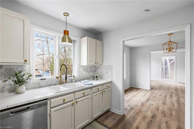 2625 Merry Oaks Trail, Winston-salem, NC 27103