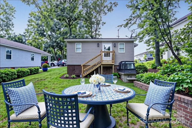4229 Plato Circle, Charlotte, NC 28208