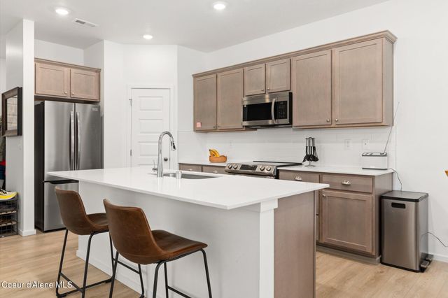 24815 E Snowy Owl Loop, Liberty Lake, WA 99019